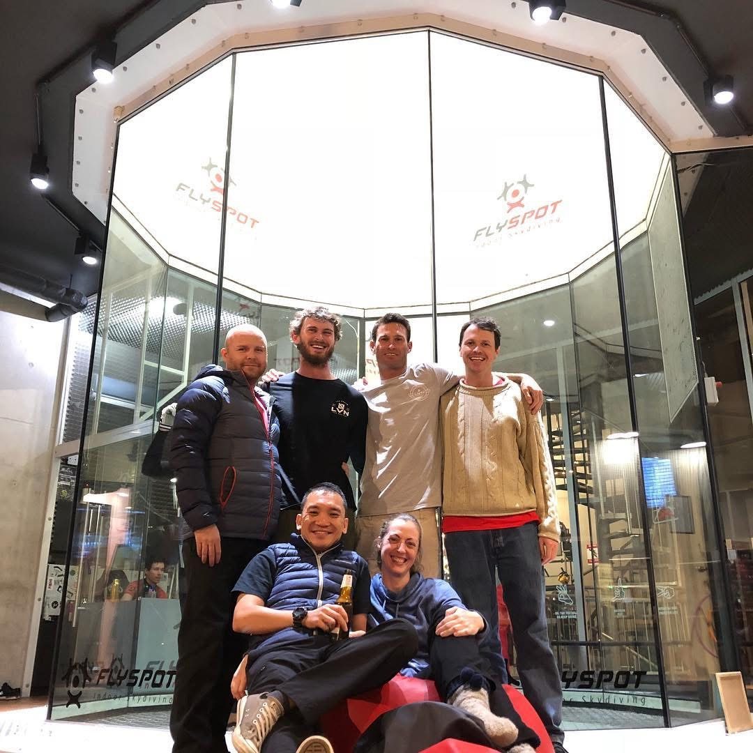 A tunnel group in front of the chamber