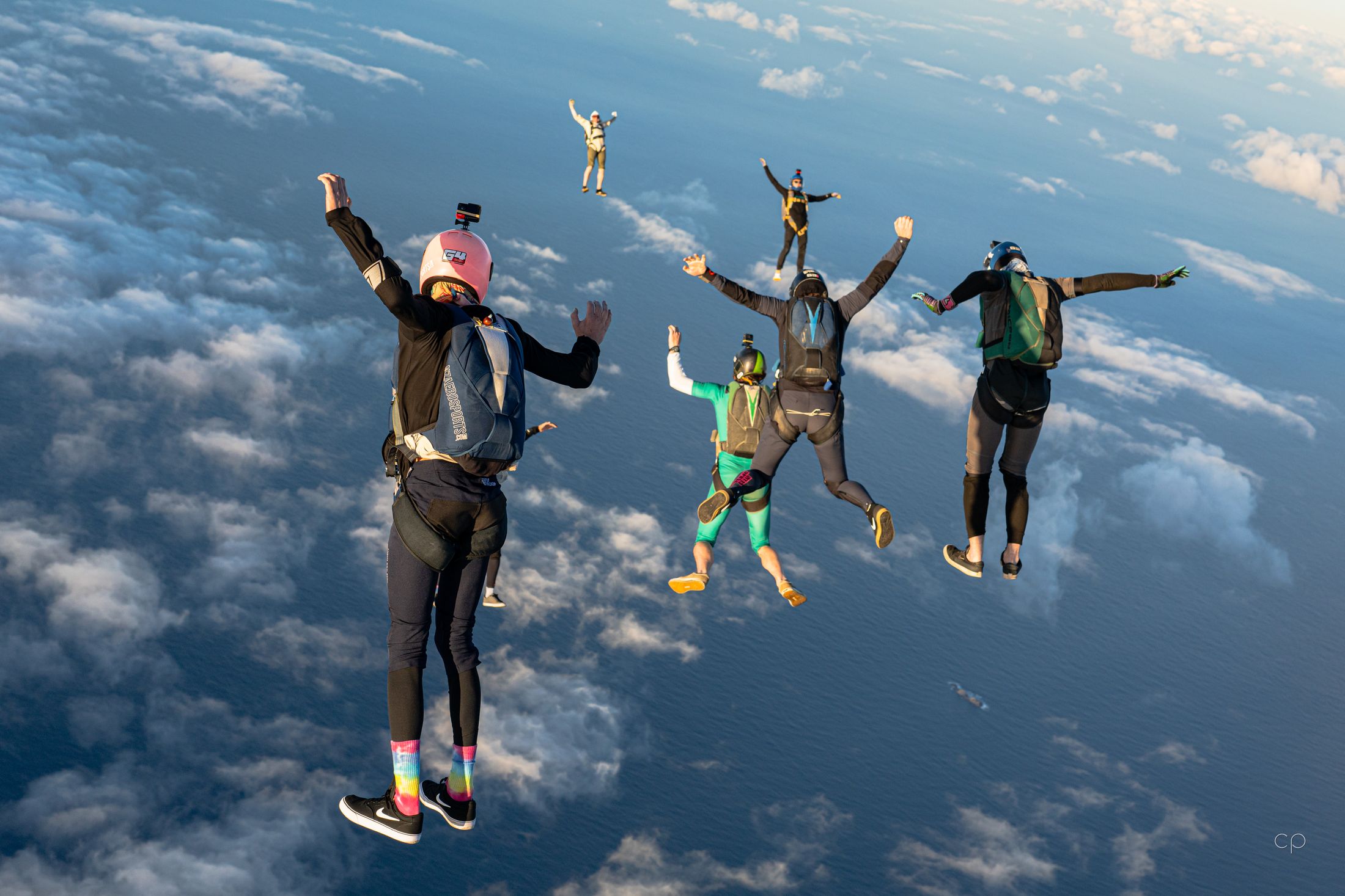 A head-up group above the cloud