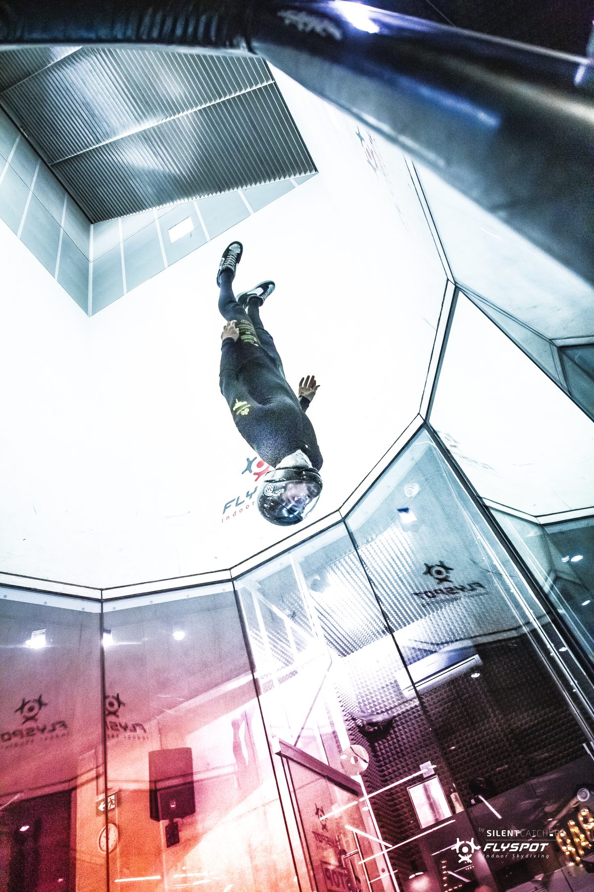 Mason Corby and Keith Grealy training head down at Flyspot, Warsaw