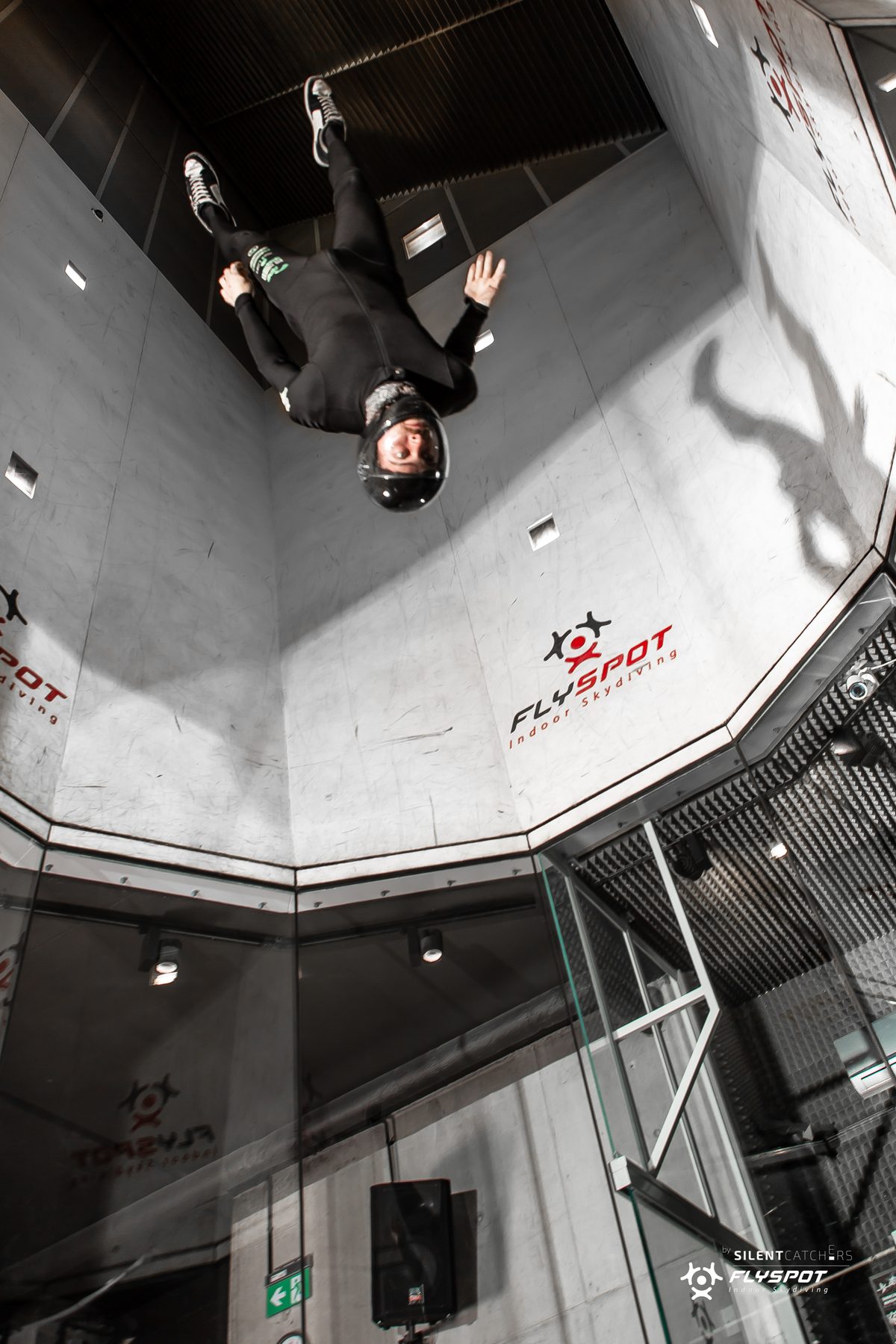 Mason Corby and Keith Grealy training head down at Flyspot, Warsaw