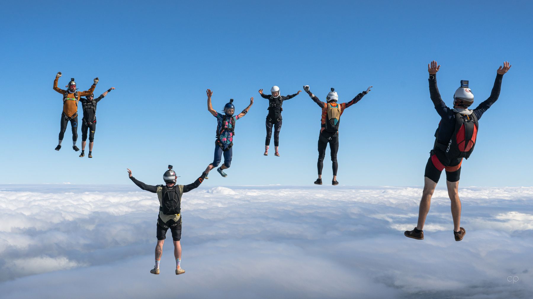 A big group in freefall at Foot Fetish #4