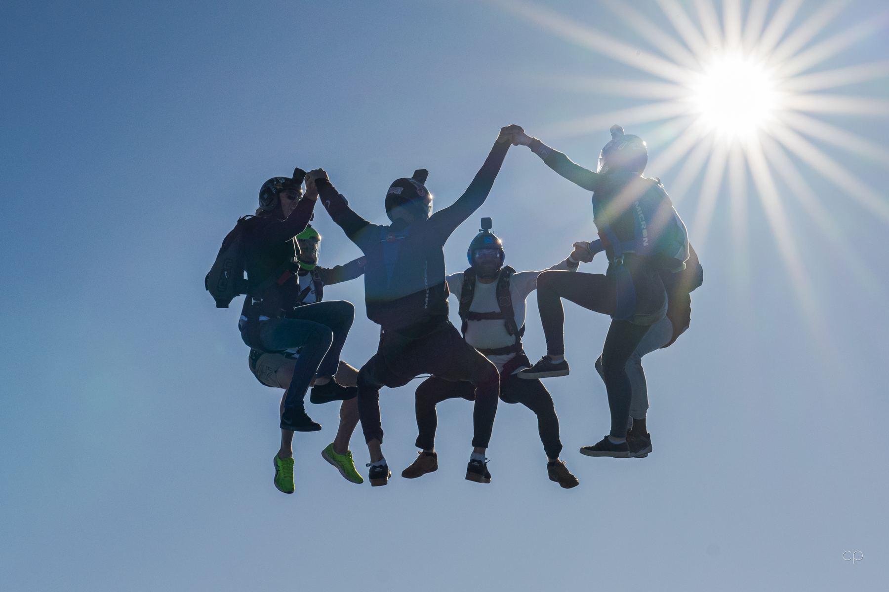 A big group in freefall at Foot Fetish #4
