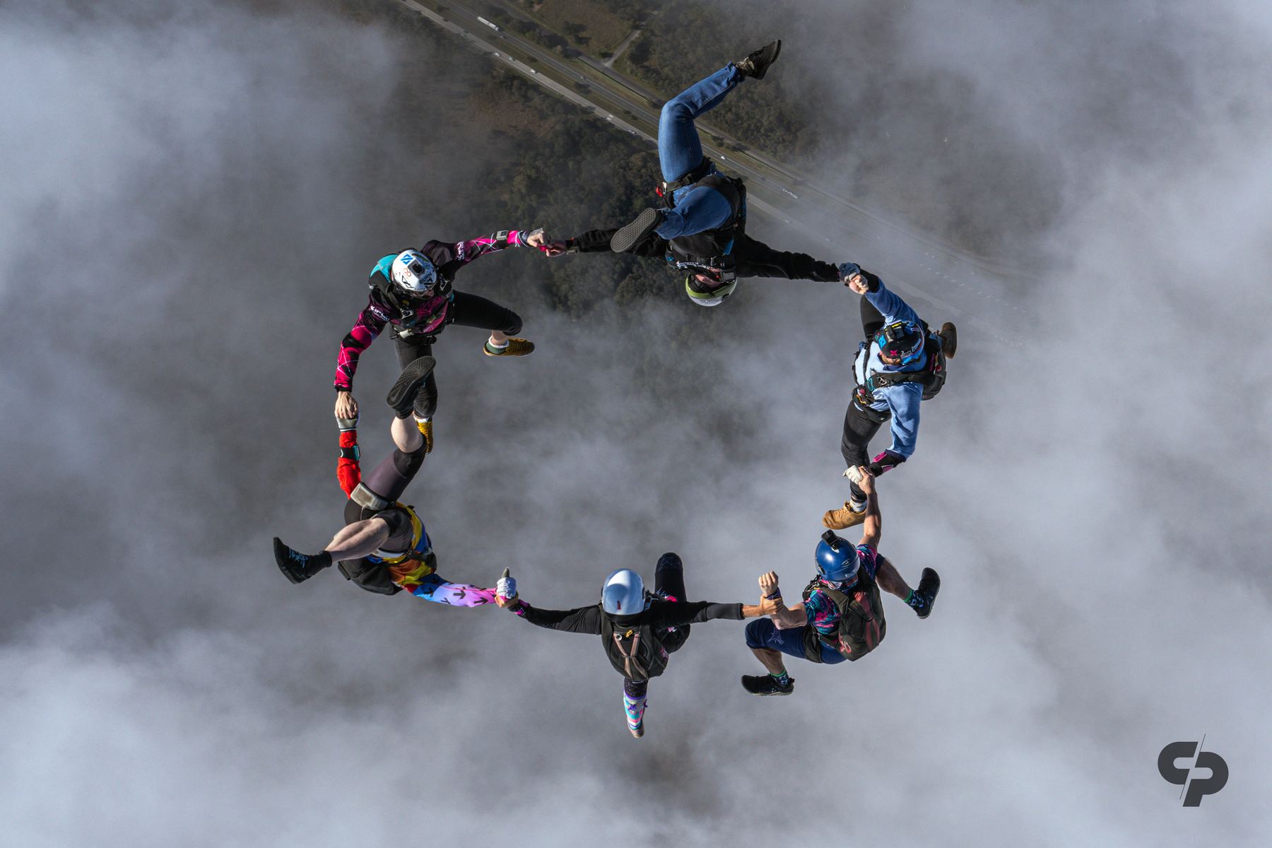 A big group in freefall at 6T9R 2024