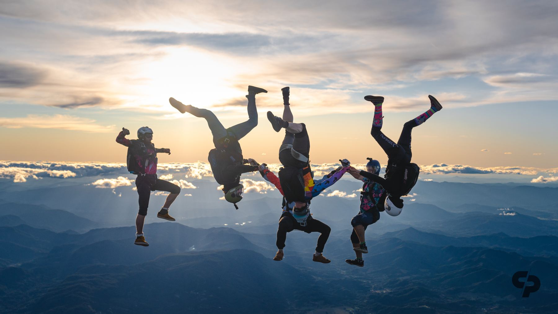 A big group in freefall at 6T9R 2024